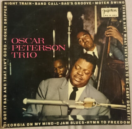 THE OSCAR PETERSON TRIO - Night Train
