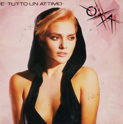 ANNA OXA - È Tutto Un Attimo